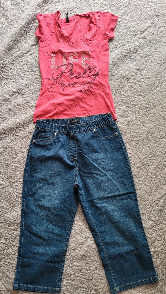 Outfit, pinkes Shirt und 7/8 Jeans in Größe XS in Köln