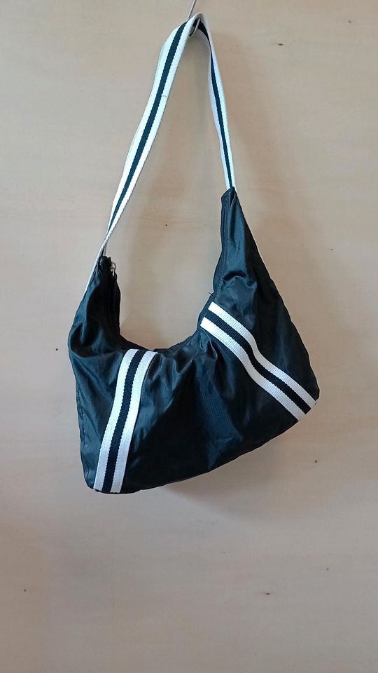 coole Bag Tasche 32 x 22 cm mit 2 Innenfächern in Hamburg