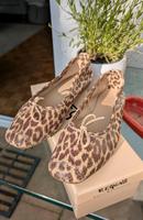 Schicke Lederballerinas * snakeprint * Größe 41 * quasi neu Bayern - Erding Vorschau