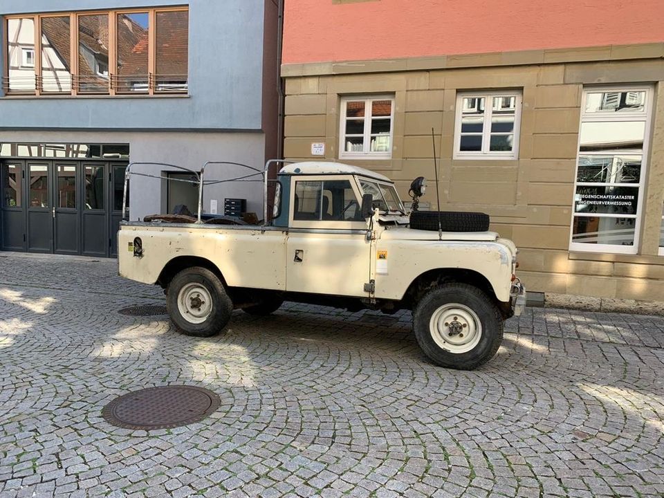 Land Rover Serie 3 109er in München