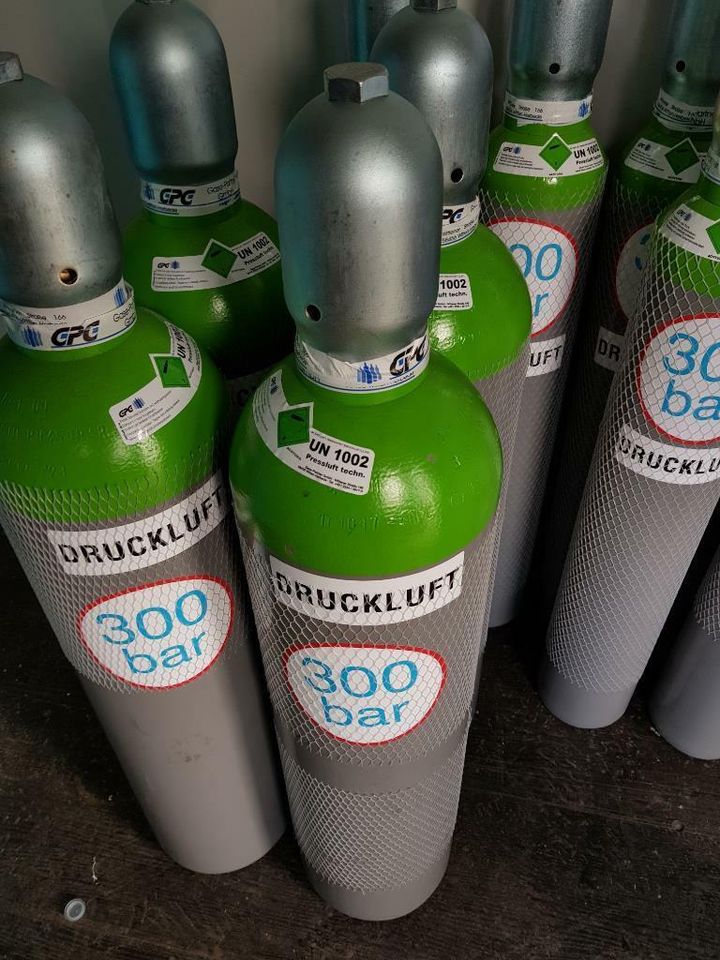 Druckluft Flasche, NEU, 200 oder 300 bar, Pressluft Flaschen in  Nordrhein-Westfalen - Witten | eBay Kleinanzeigen ist jetzt Kleinanzeigen