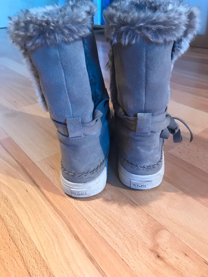 Toms Winterstiefel Leder warm grau 38 in Röthenbach (Allgäu)