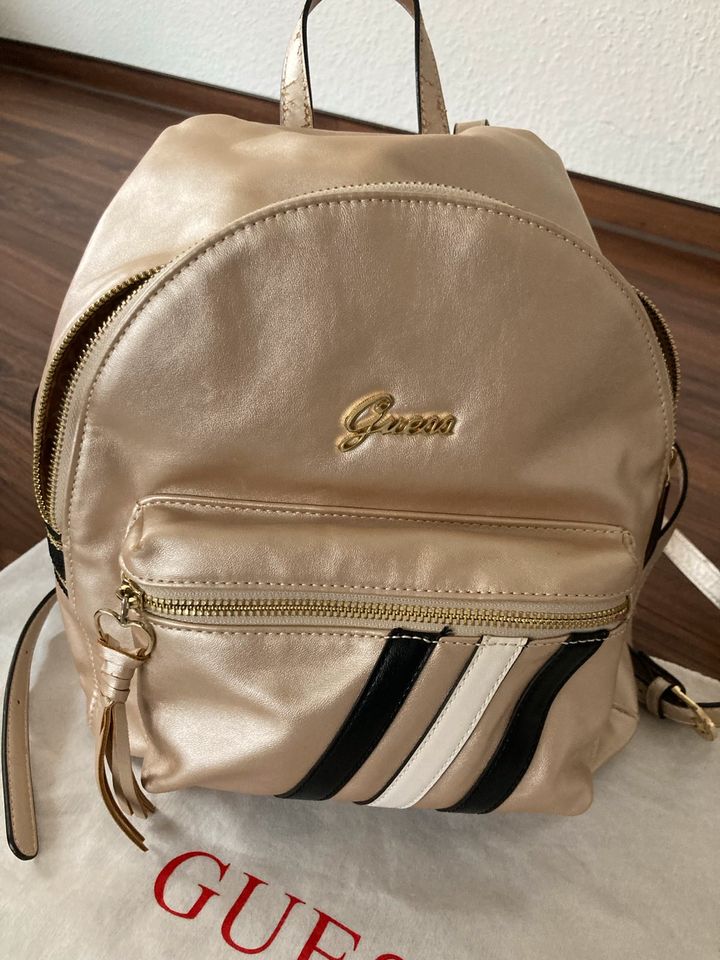 Guess Damen Rucksack in Braunschweig