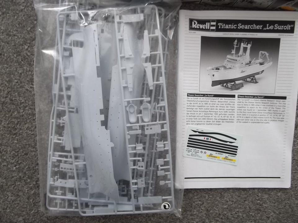 Revell "Le Suroit" fr.Forschungs - und Titanic Suchschiff 1:200 in Bremerhaven