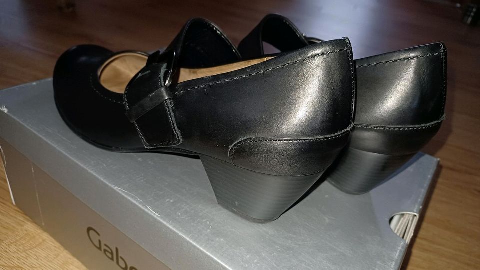 Gabor halbhohe Pumps Gr.Leder, Gr.5,5, neu! in Neckarsulm