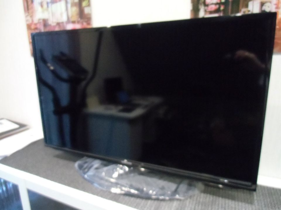 Fernseher Samsung UE 40 H5373 SS / 40 Zoll in Hamburg