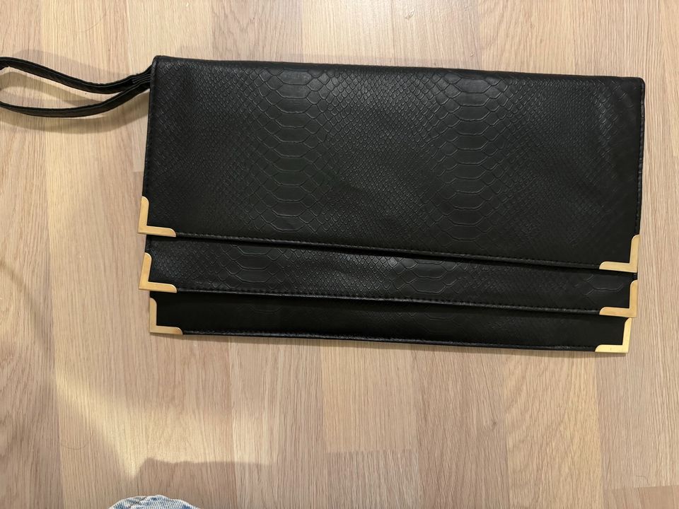 Tasche Clutch schwarz in Gelsenkirchen