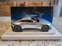 Aston Martin Vantage 2019 magnetic Silber 1:18 Autoart OVP 70276 Bayern - Senden Vorschau