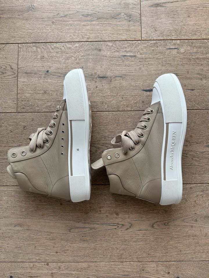 Alexander Mcqueen Sneaker Herren beige Größe 41 in Bayreuth