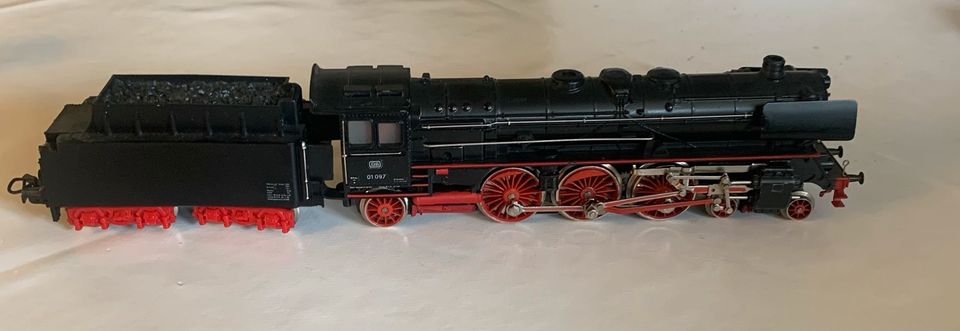 Märklin  Tender-Dampflokomotive HO 01 097 in Kerpen