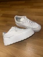 Weiße PUMA-Sneaker, Größe 39 Bayern - Mitterteich Vorschau