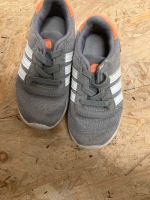 Kinder Schuhe 23 Grau Adidas Wandsbek - Hamburg Eilbek Vorschau