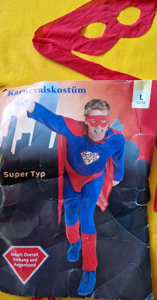 3-teiliges "Super Typ" / Supermann / Superfrau  Kostüm in München