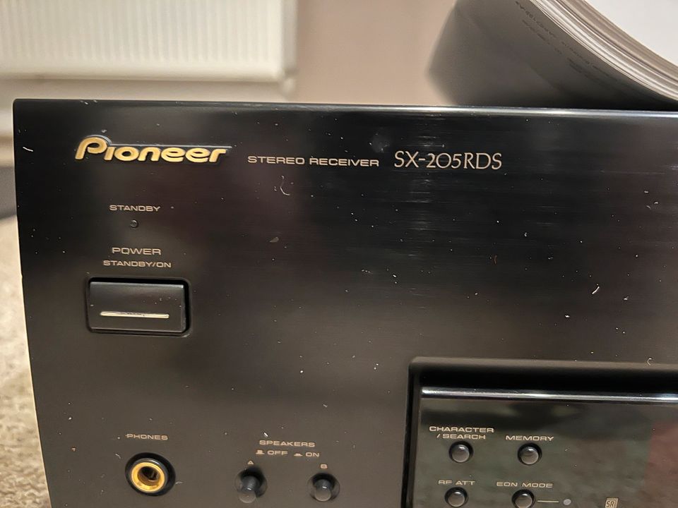 Pioneer SX-205RDS Stereo Reciever in Kelkheim