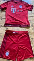 Original Bayern München Trikot und Hose (Gr. 152) - Tiago Friedrichshain-Kreuzberg - Friedrichshain Vorschau