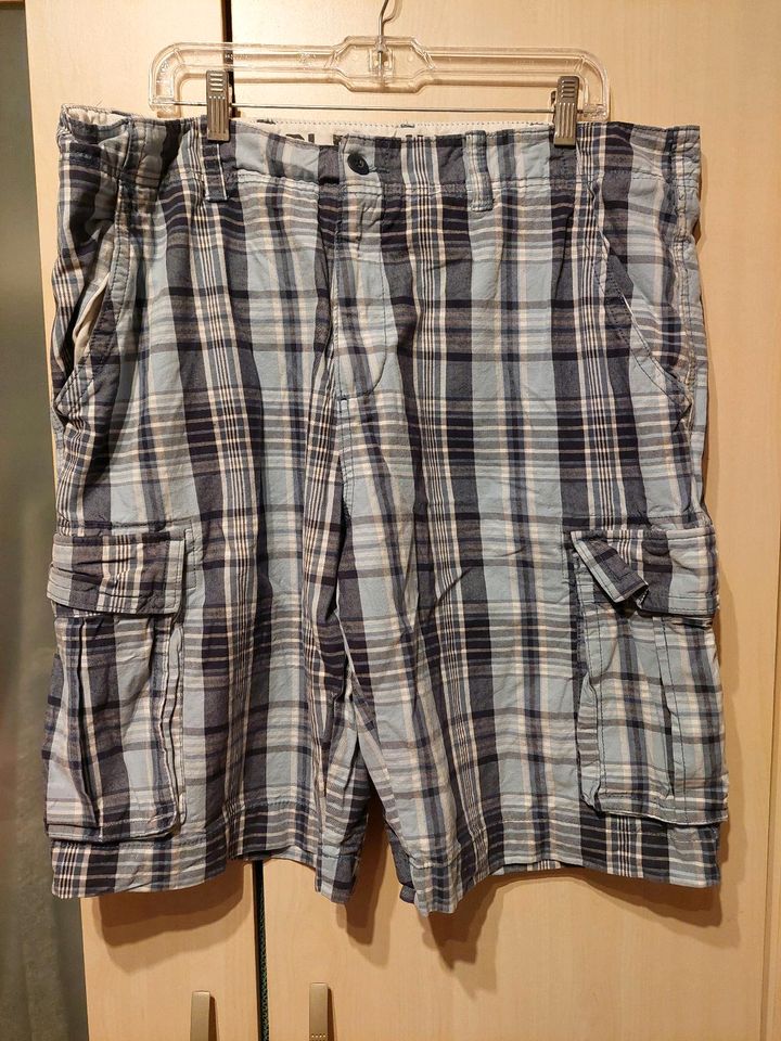 Shorts bunt in Ostfildern