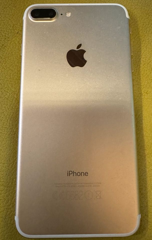 iPhone 7 plus, A1784, 128GB, gold in Alsheim