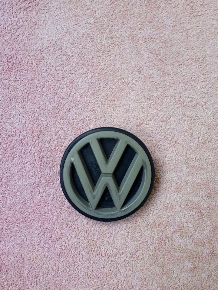 VW Golf Emblem 191853601 in Herbrechtingen