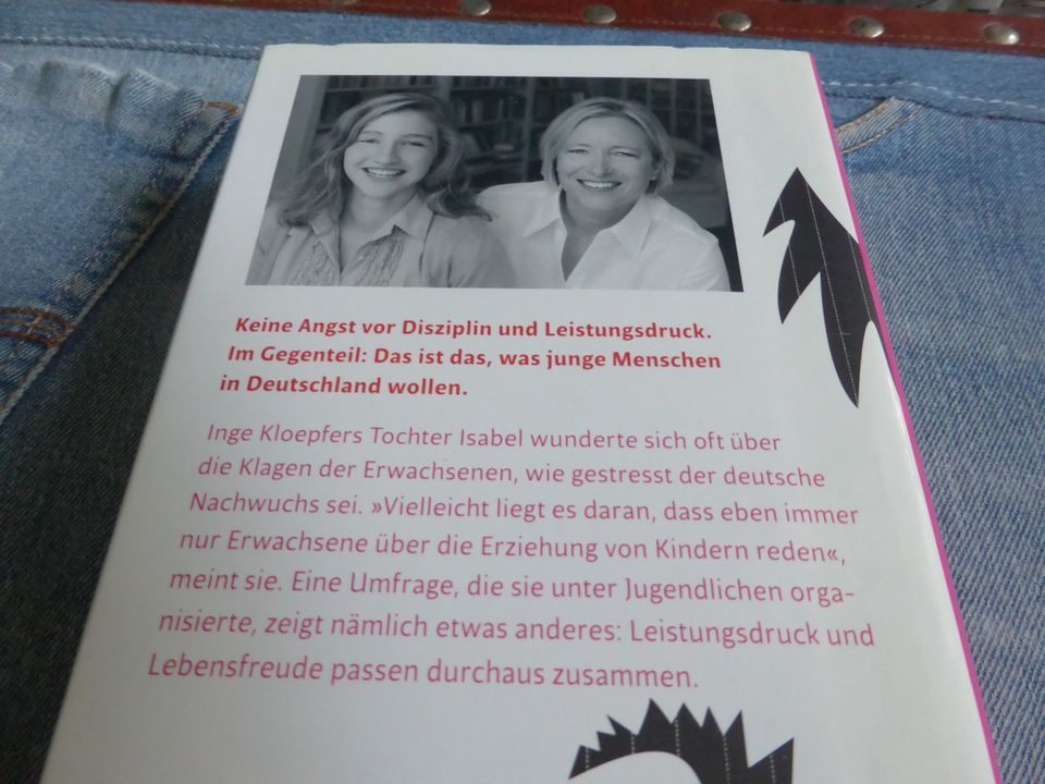 div. Bildbände Romane Bestseller Einrichtungsbücher Kinderzimmer in Bad Honnef