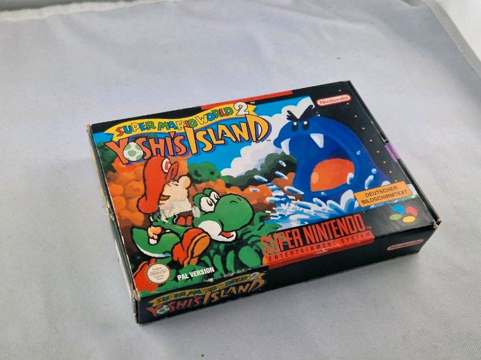 SNES Super Nintendo Spiel Super Mario World 2 Yoshi's Island OVP in Villingen-Schwenningen