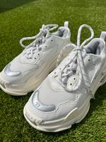 Balenciaga Triple S Sneaker weiß Damen Nordrhein-Westfalen - Bornheim Vorschau
