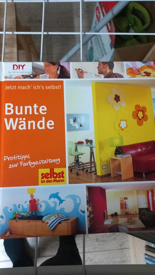 Div Buch Bunte Wände in Nördlingen