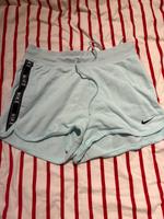 Nike Sporthose Hot Pant in S Nordrhein-Westfalen - Mettmann Vorschau
