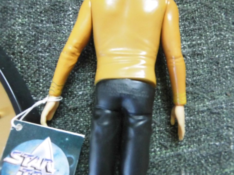 Actionfiguren 2 x Batman 1 x Star Trek Kirk in Chemnitz