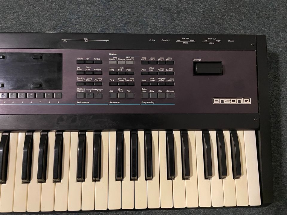 Ensoniq VFX SD in Stuttgart