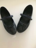 Schuhe*Gucci* dunkelblaue Ballarinas mit Klettverschluss Gr. 30 Niedersachsen - Weyhe Vorschau