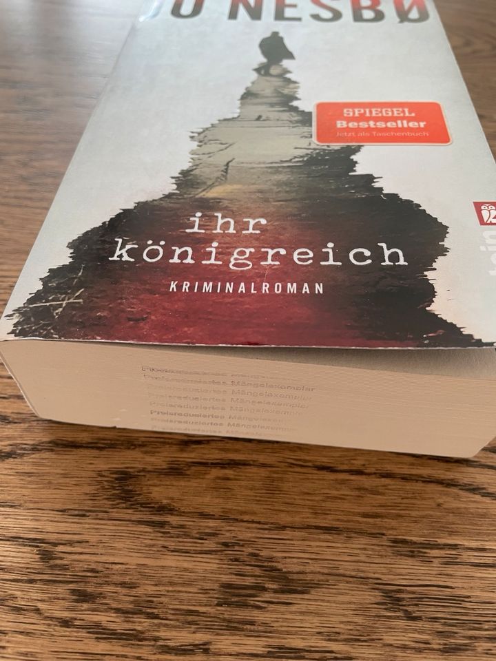 Kriminalroman Jo Nesbø, ihr Königreich, Spiegel Bestseller in Essen