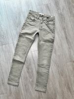 *H&M* Mädchen Jeans 152 grau grün stretch Nordrhein-Westfalen - Lage Vorschau