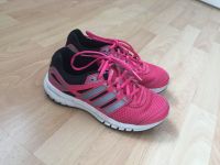 Adidas Run Strong Damen Sneaker Gr.36 2/3 eher wie Größe 36,5-37. Nordrhein-Westfalen - Gummersbach Vorschau