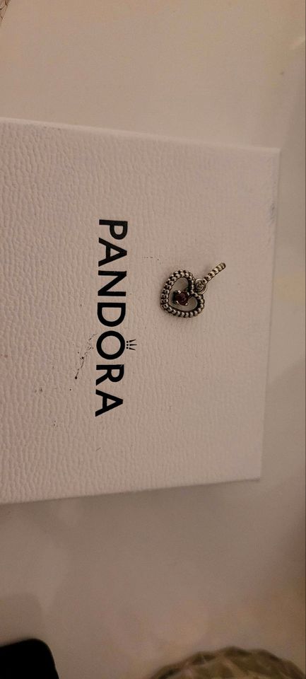 Pandora Anhänger Charm 925er Silber Herz mit rotem Stein in Recklinghausen