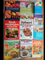 10 Kochbücher Diät Trennkost Low Carb Atkins Low Fat Weightwatch Niedersachsen - Suthfeld  Vorschau