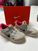 Nike Kinder Sportschuhe, Größe 28.5 Nordrhein-Westfalen - Grevenbroich Vorschau