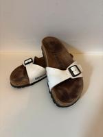 Weiße ❤️ BIRKENSTOCK MADRID LACK SLIDES PANTOLETTEN SCHLAPPEN 38 Nordrhein-Westfalen - Iserlohn Vorschau