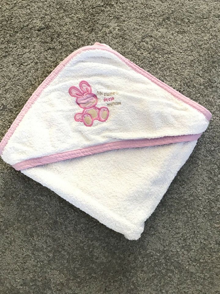 Kapuzenhandtuch, Kinderhandtuch, Babyhandtuch, weiß rosa in Orenhofen