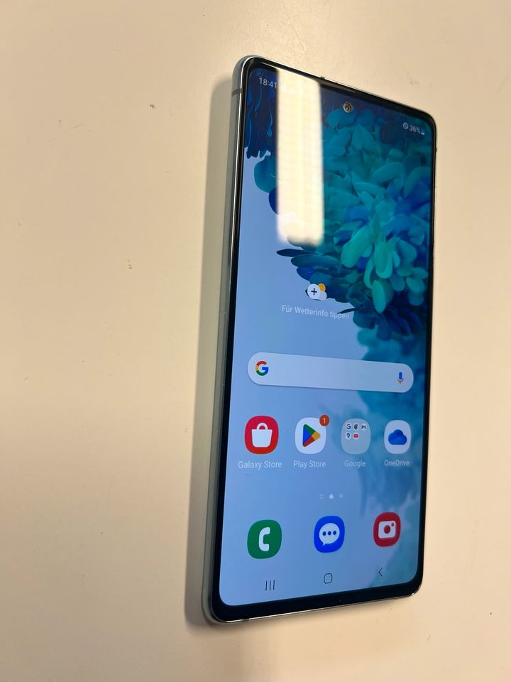 Samsung S20 Fe 5G 128GB neuwertig statt 399€ zzgl 20€ Gutschein in Kiel