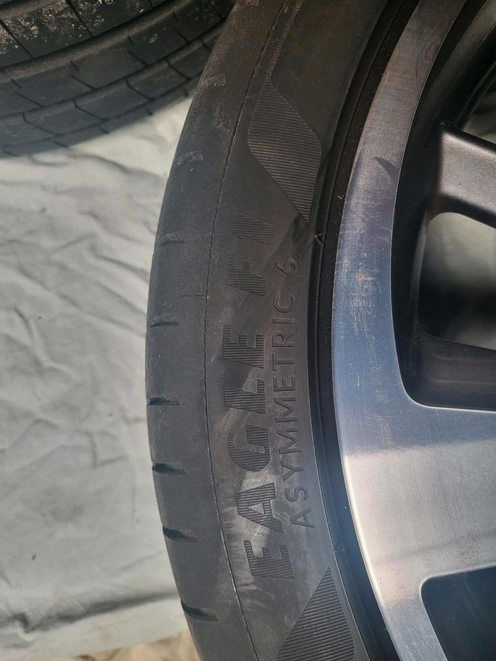 Seat Alufelge Diamantada 18 Zoll mit Sommerreifen Goodyear Satz in Witzenhausen