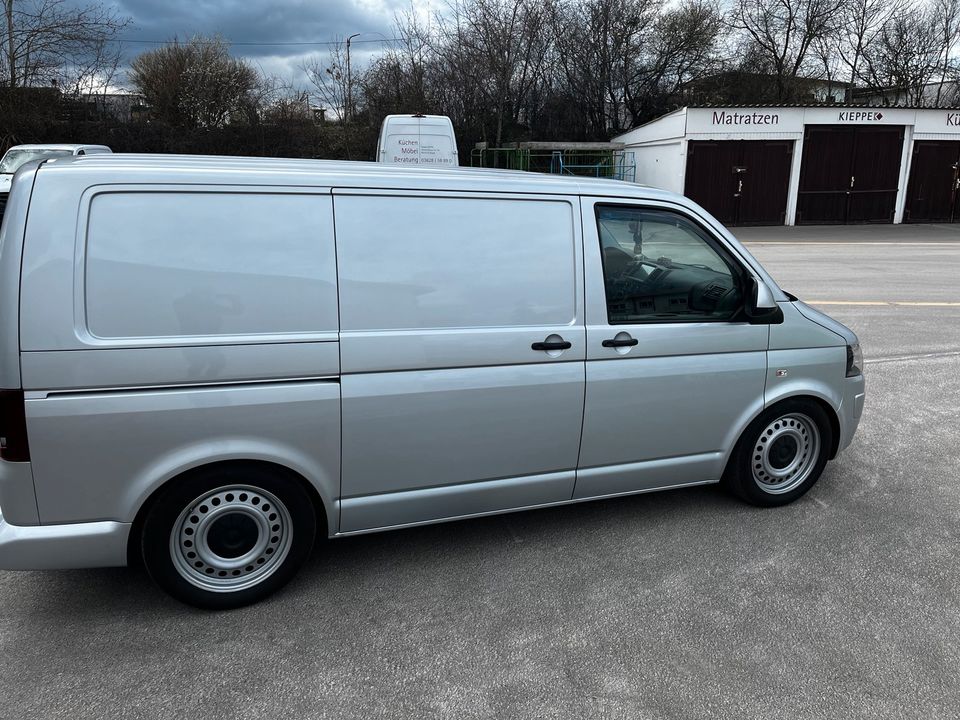 VW T5 Camper light 2.0 l TDI in Arnstadt