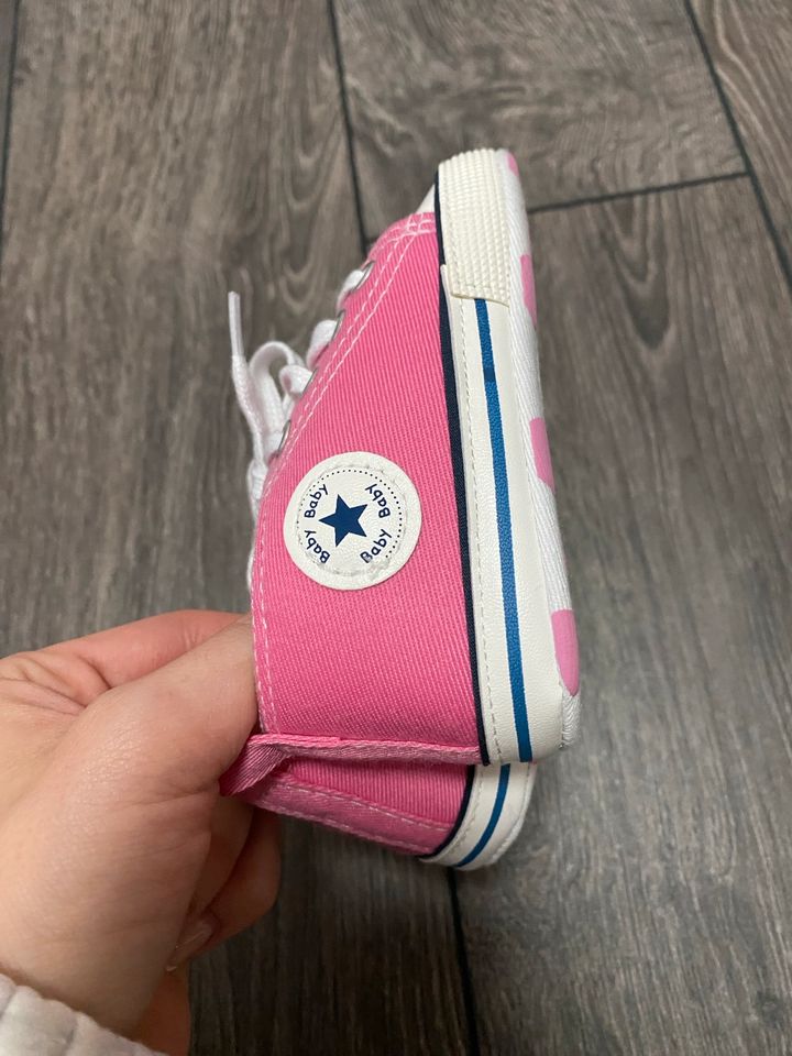 Pinke krabbelschuhe babyschuhe Mädchen 21 neu in Helmbrechts