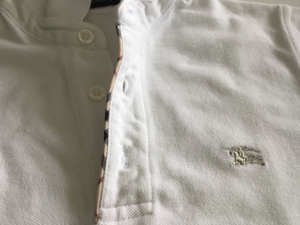 Burberry Polo Gr. 6 weiß Kinder mit Nova Check neuwertig in Zolling