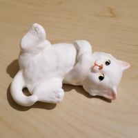 Katze in Rückenlage, Schirmer, Bone China Porzellan Figur Deko Kiel - Schreventeich-Hasseldieksdamm Vorschau