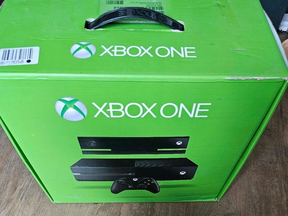 XBOX ONE + Kinect + 1 Controller + Netzteil + FIFA 20 in Bingen