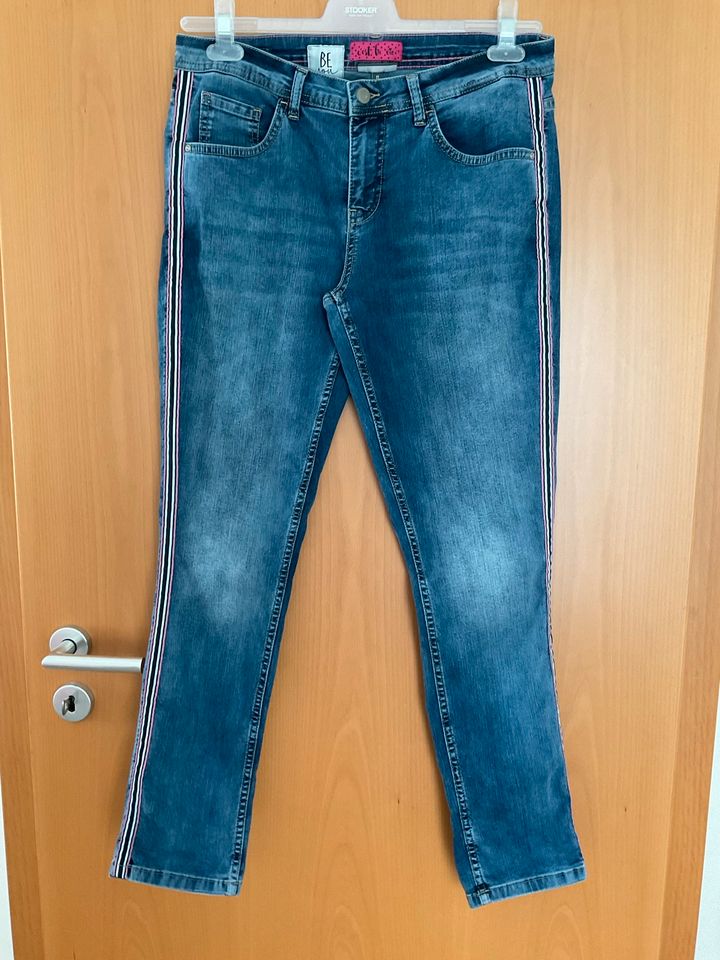 Wie NEU ! Jeans STREET ONE Gr.31/30 nur 1 x getragen in Filderstadt