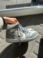 Original Nike Sneaker Air Jordan 1 Mid Segel Stealth Weiß 40 Kiel - Suchsdorf Vorschau