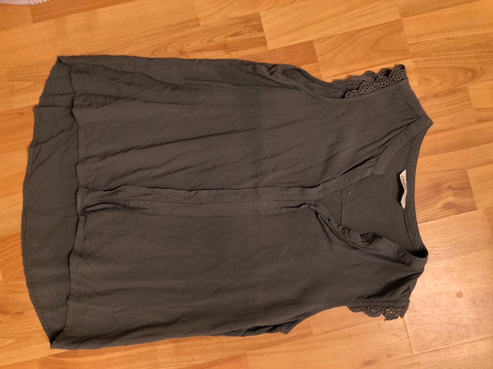 Ärmellose Bluse von Only in Grün in Frankfurt am Main