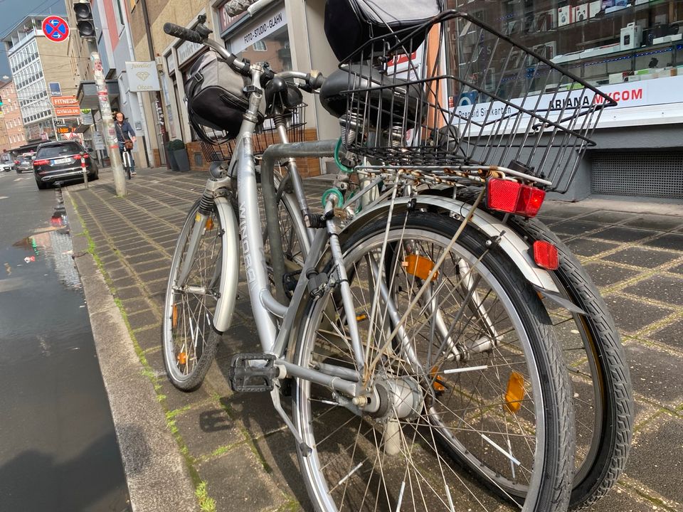 2 Fahrräder zu verkaufen in Schwabach