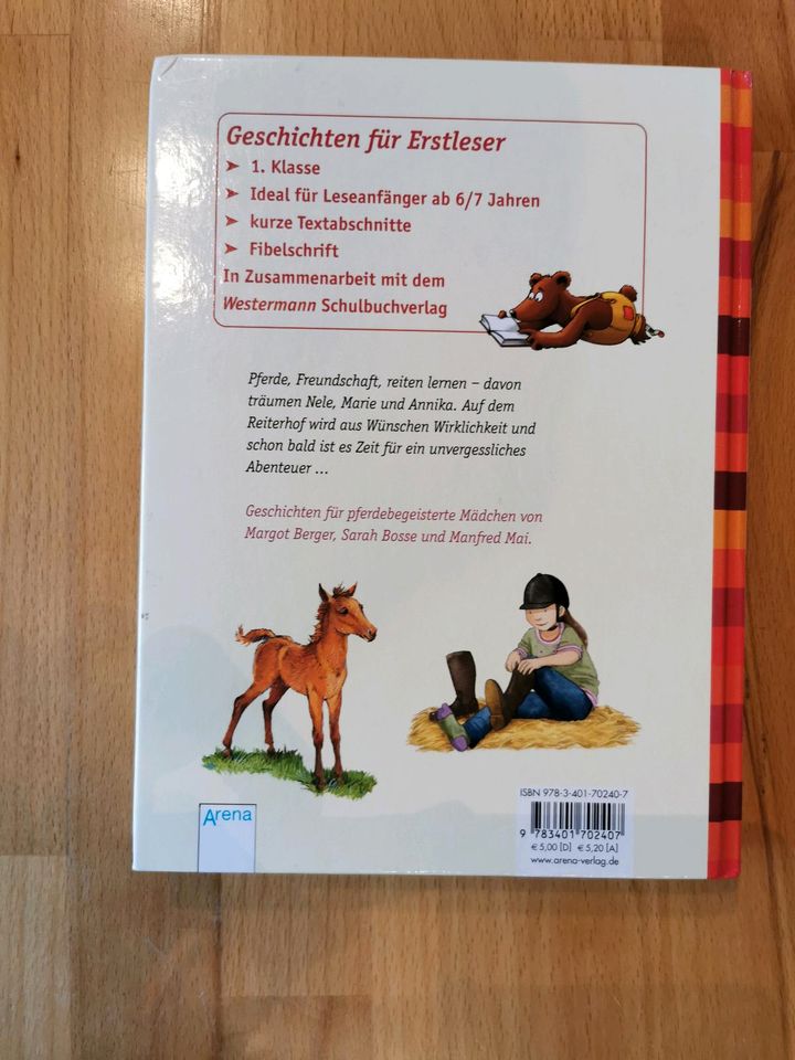 2 Bücher über Ponys und Pferden, 1.Klasse in Lutzerath